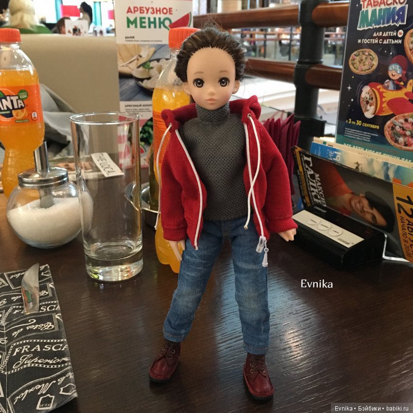 Дождь нам не помеха. Таша и Эльза в Калининграде