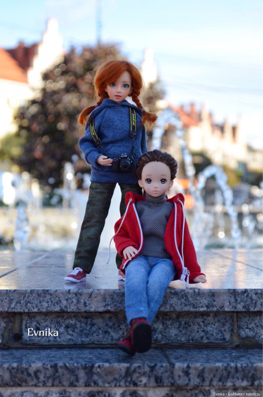 Дождь нам не помеха. Таша и Эльза в Калининграде