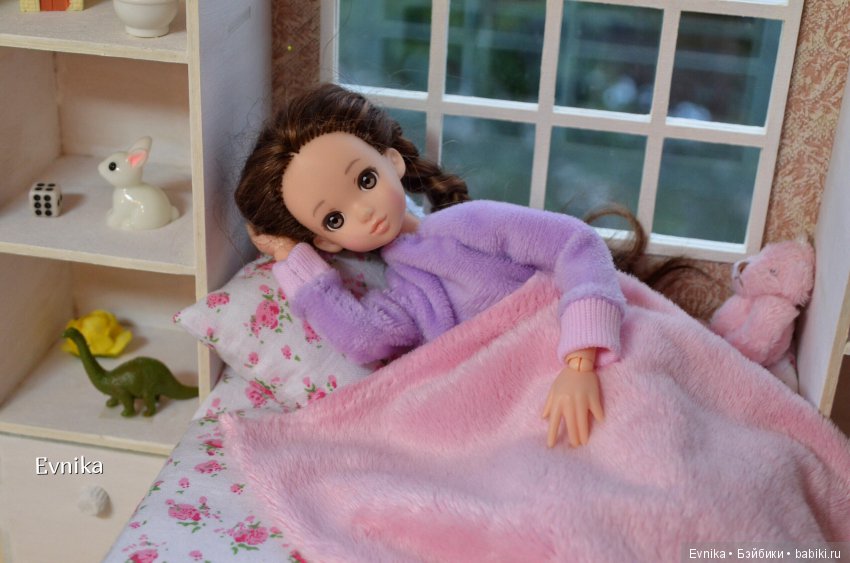 Стеллаж для Эльзы — Румбоксы и кукольные интерьеры: фото