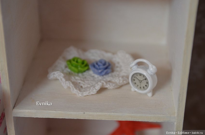 Стеллаж для Эльзы — Румбоксы и кукольные интерьеры: фото