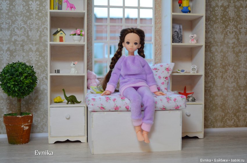 Стеллаж для Эльзы — Румбоксы и кукольные интерьеры: фото (фото 5)