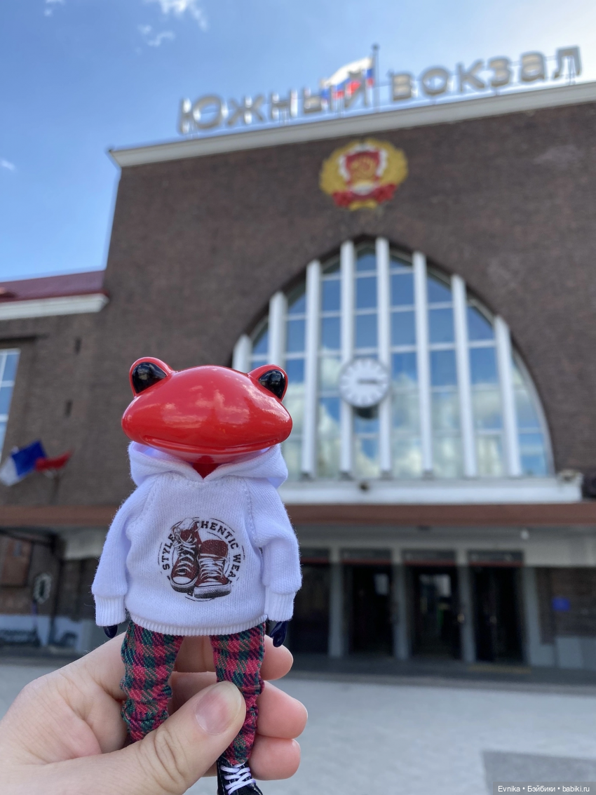 Ловись лягушка большая и маленькая