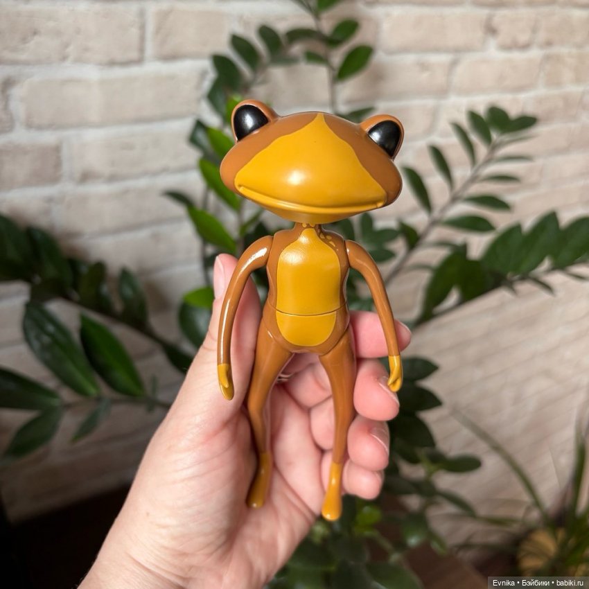 Wonder Frog в Тильзите — Фигурки Studio
