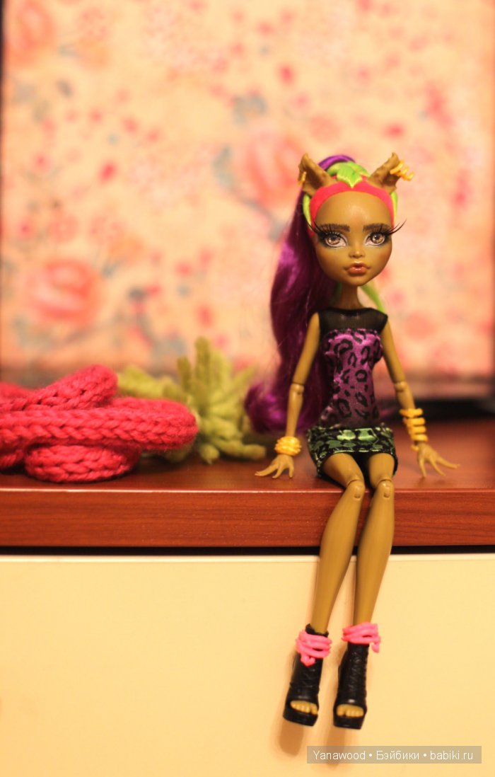 Перерисовка куклы Monster High. Кловенера