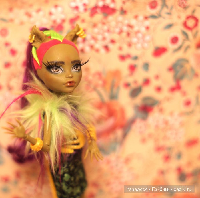 Перерисовка куклы Monster High. Кловенера