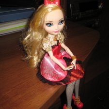 Яблочко Ever After High от Mattel и я осенним днём