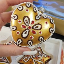 В степи родилась ёлочка, в жару она росла