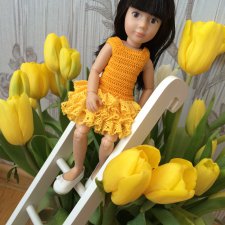 Один букет и две куклы