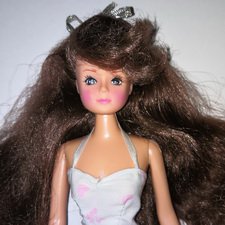 Кукла барбиобразная Бетти Betty клон Кукла барбиобразная Бетти Betty клон