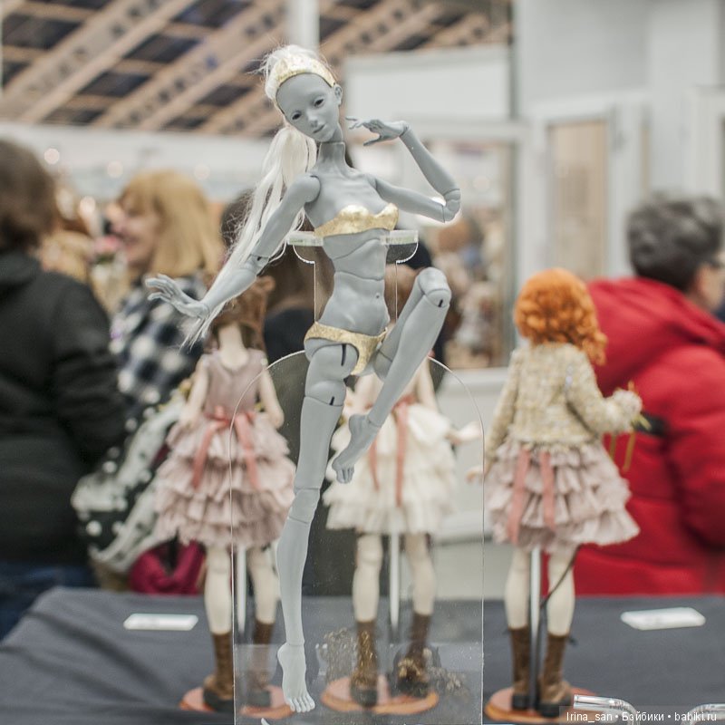 "Весенний бал кукол" (он же "Международный салон авторских кукол на Тишинке). Часть II