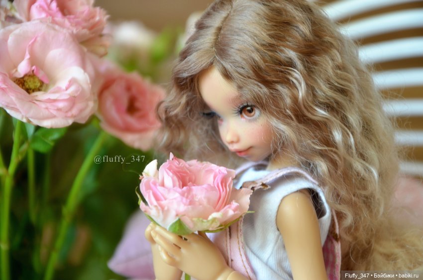 Очаровательная малышка Momonita