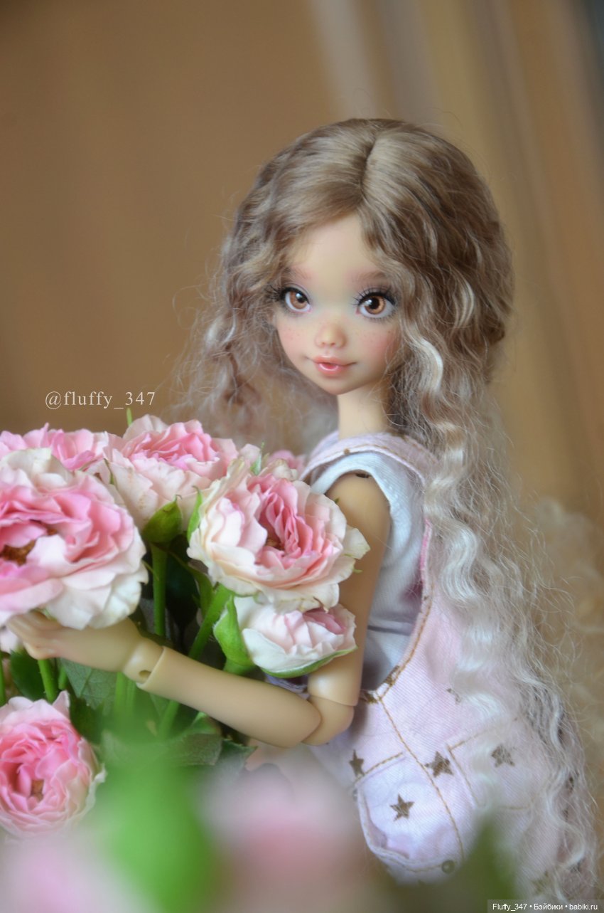 Очаровательная малышка Momonita