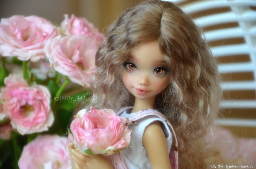 Очаровательная малышка Momonita