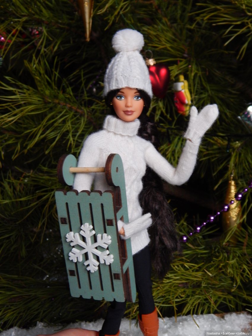 "Так нужен снежный всем наряд, Когда же снег пойдет?"