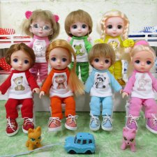 Трикотажные костюмчики на кукол little Sally 13 см.