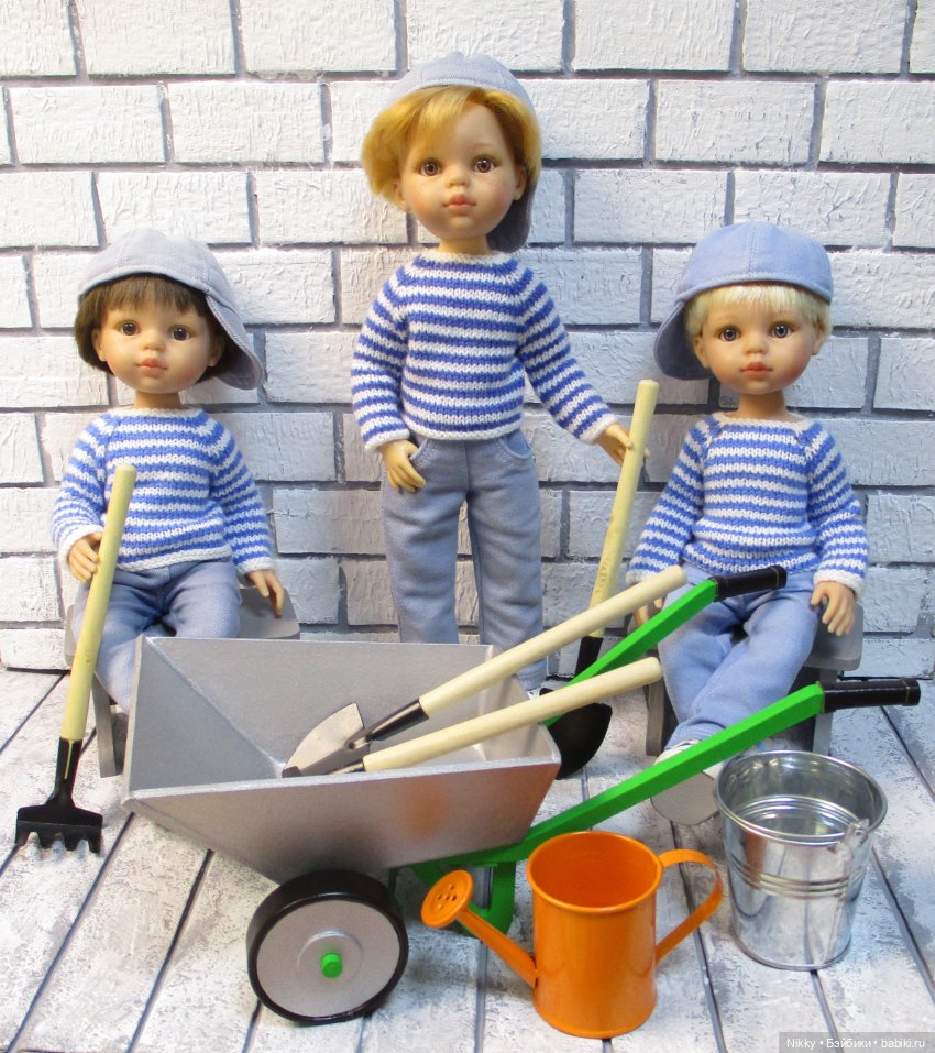 Садовая тачка и скамеечки для кукол Паола Рейна 34 см (фото 2)