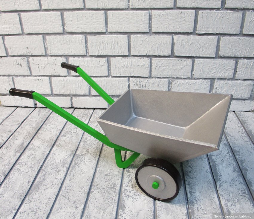 Садовая тачка и скамеечки для кукол Паола Рейна 34 см (фото 3)