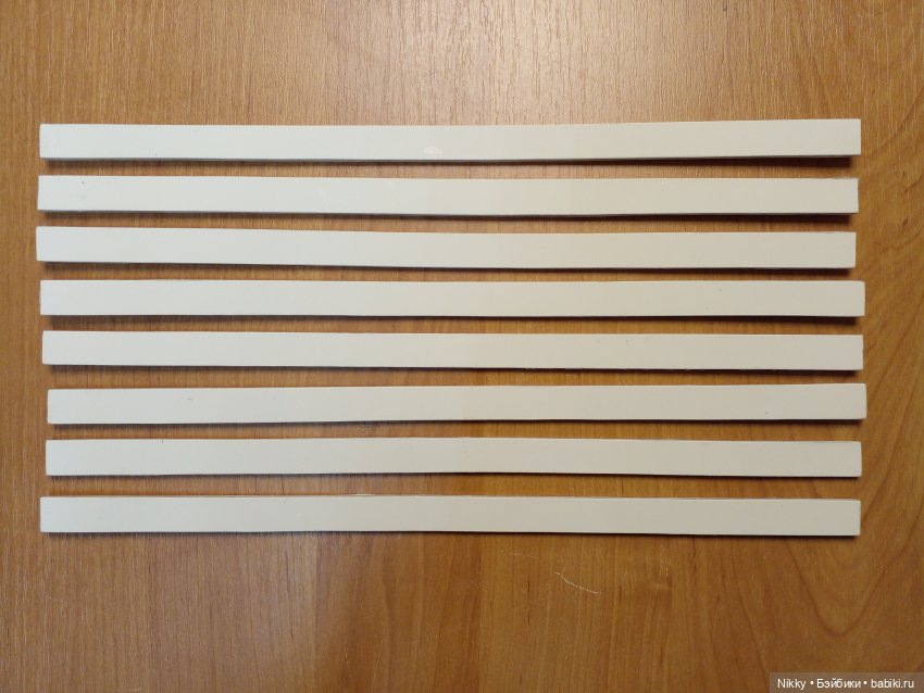 Кукольная стойка для одежды и обуви