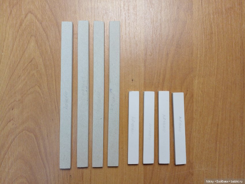 Подставка для цветов в кукольный бутик