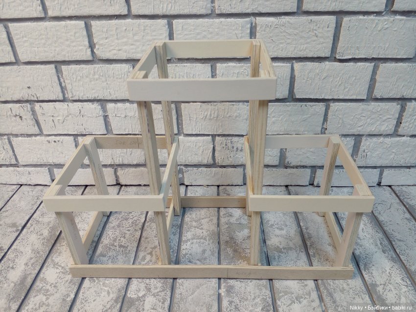 Подставка для цветов в кукольный бутик (фото 5)