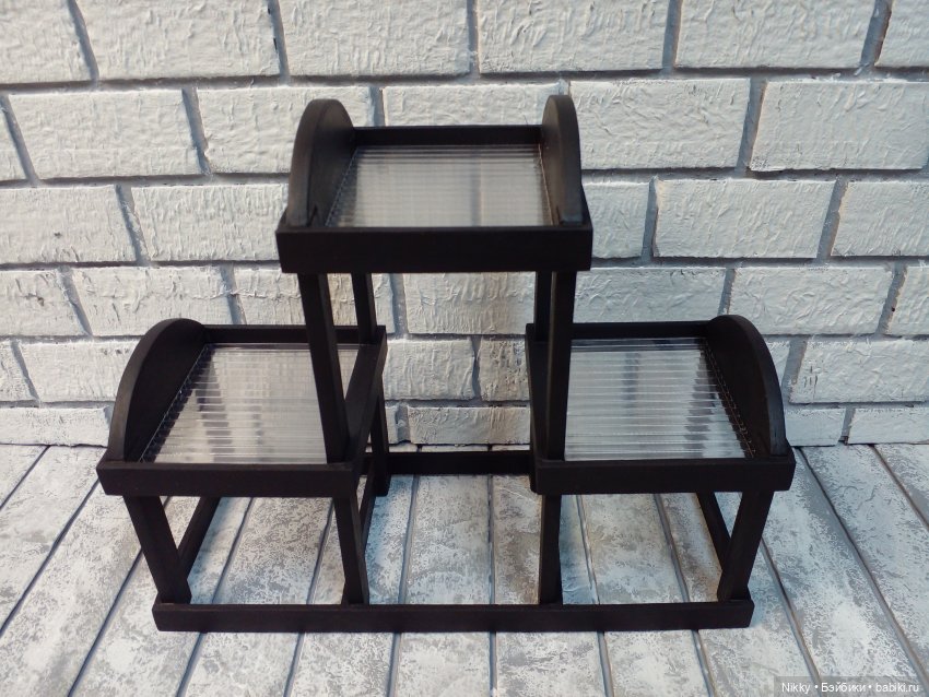 Подставка для цветов в кукольный бутик (фото 9)