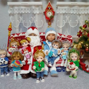 Новогодний утренник для самых маленьких.