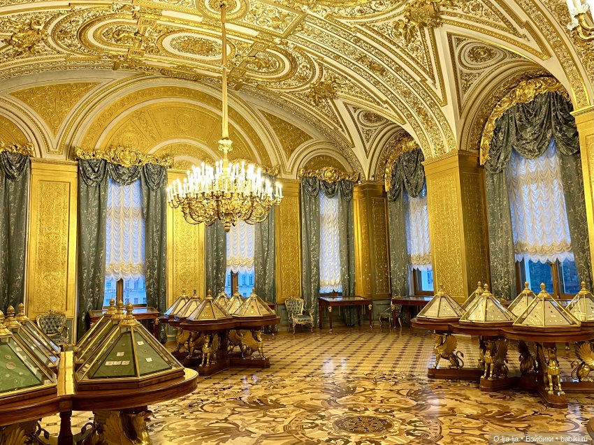 Прогулки по Питеру и Москве