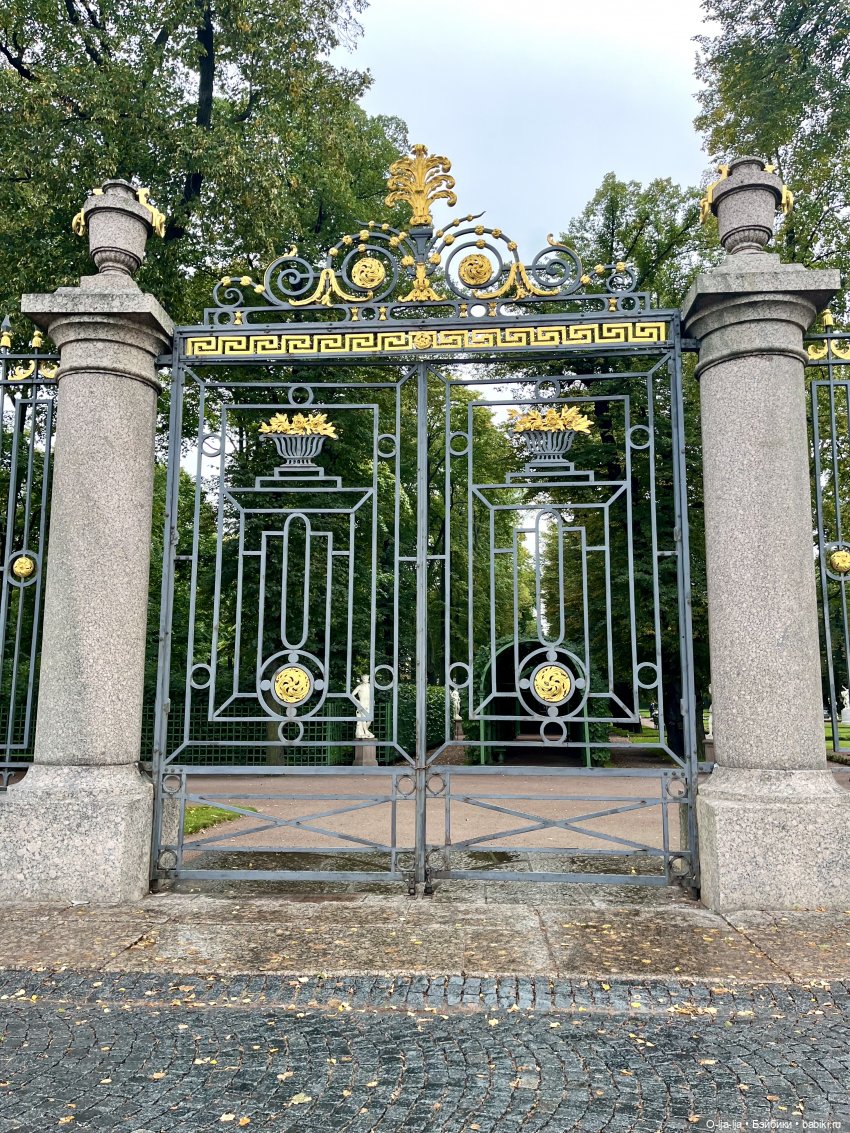 Прогулки по Питеру и Москве