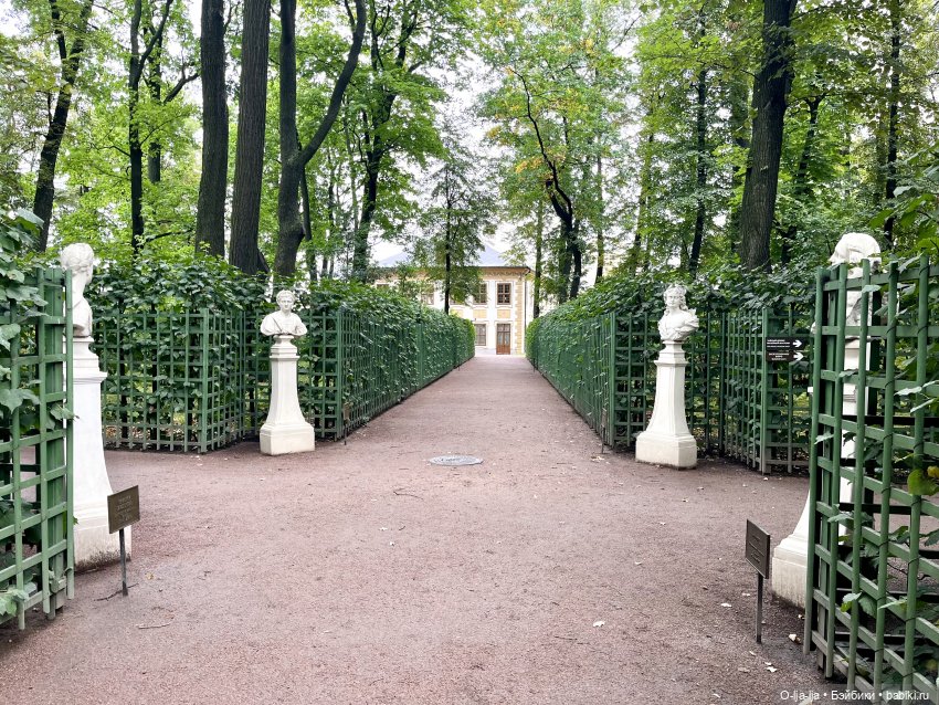 Прогулки по Питеру и Москве