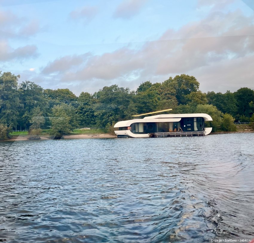 Прогулки по Питеру и Москве