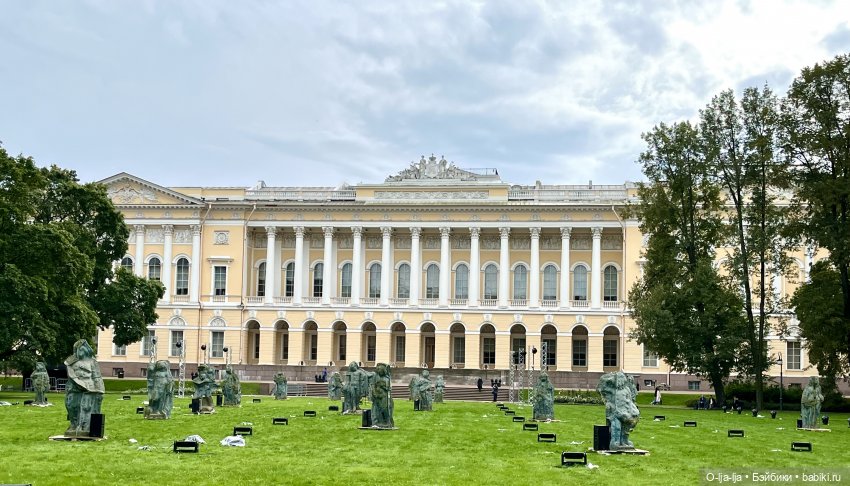 Прогулки по Питеру и Москве
