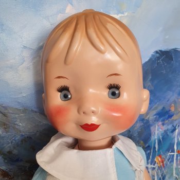 Новенькая прессопилочная кукла. Малышка