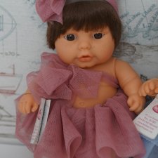 Пупс в юбочке Berjuan