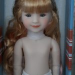 Кукла Сара#2 в клетчатой юбке Ruby Red