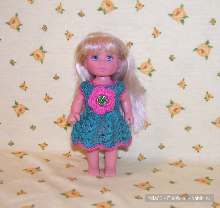 Вязаные платья для Шунечки и куколок Эви (фото 6)