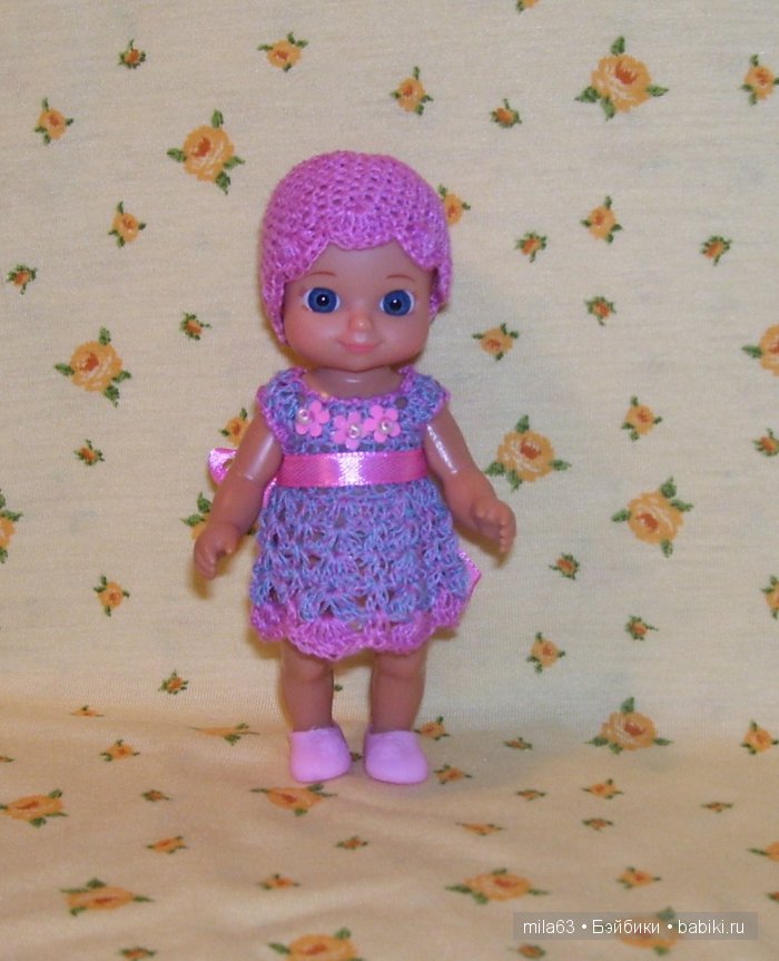 Вязаные платья для Шунечки и куколок Эви
