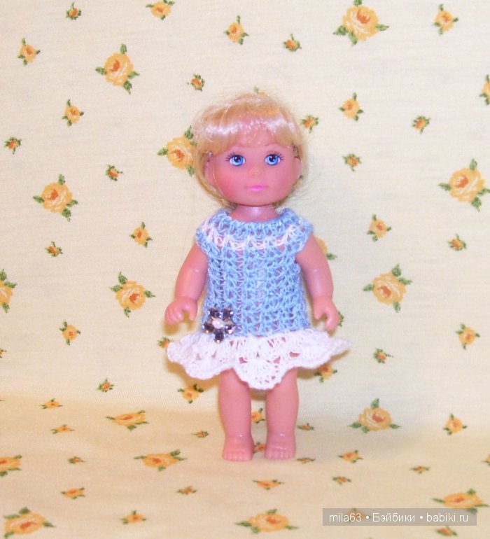 Вязаные платья для Шунечки и куколок Эви (фото 4)