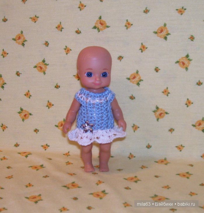 Вязаные платья для Шунечки и куколок Эви (фото 3)