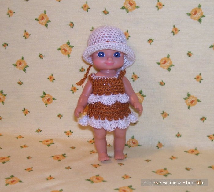 Вязаные платья для Шунечки и куколок Эви (фото 7)