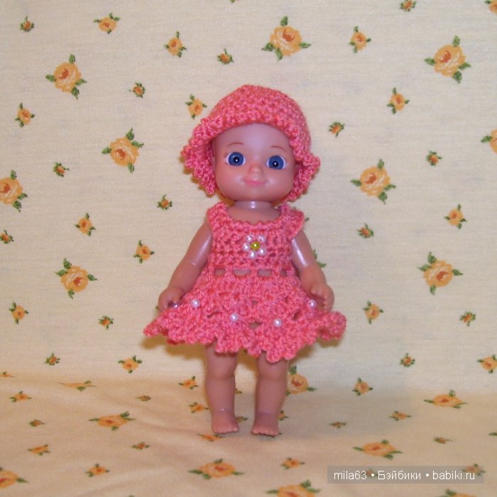 Вязаные платья для Шунечки и куколок Эви