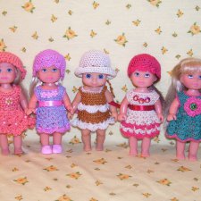 Вязаные платья для Шунечки и куколок Эви