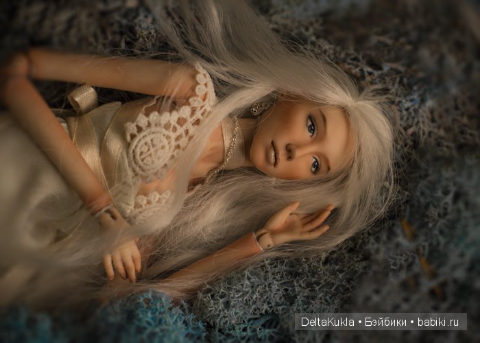 Чуть больше Луны, леса и мха. Шарнирная кукла (фото 9)