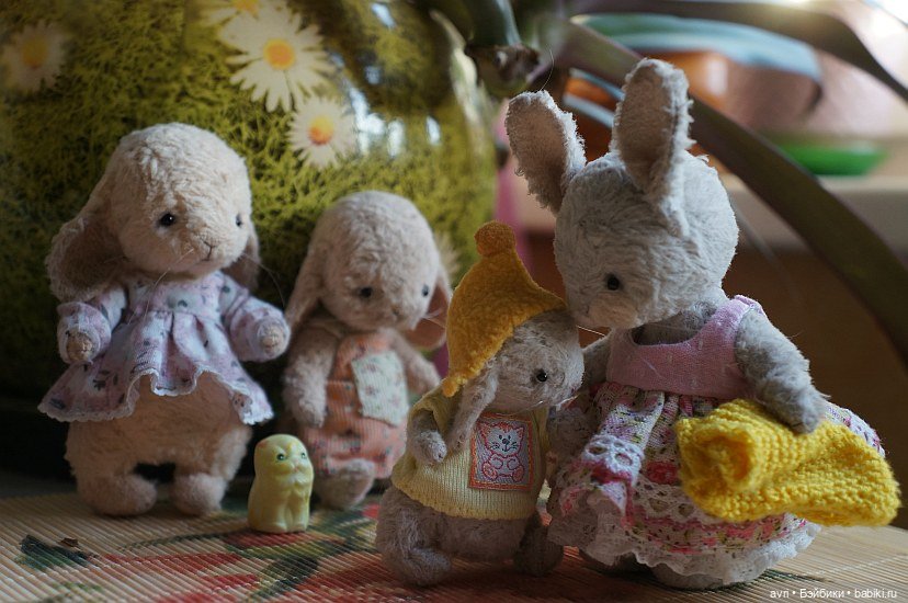 Вики растет и радует Фаню / Авторская игрушка