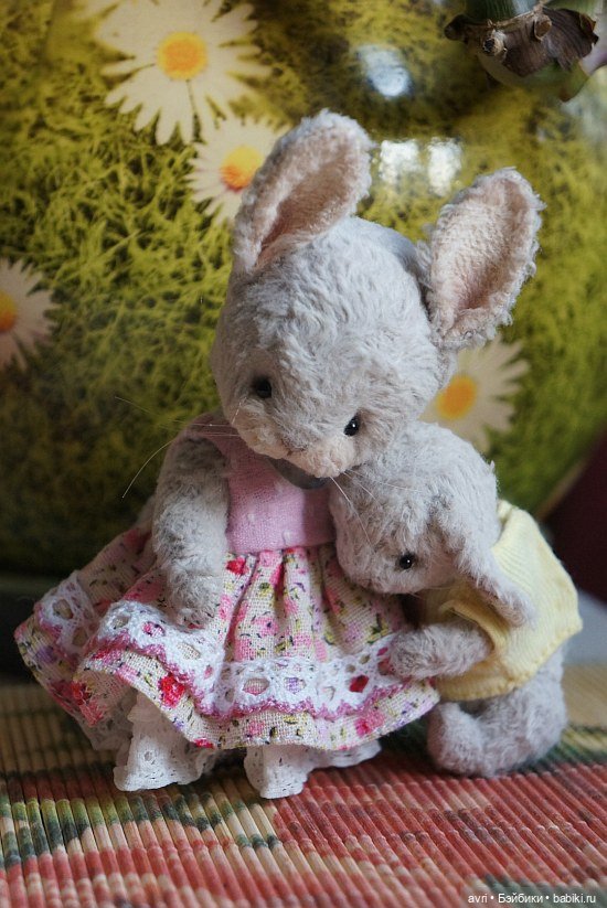 Вики растет и радует Фаню / Авторская игрушка