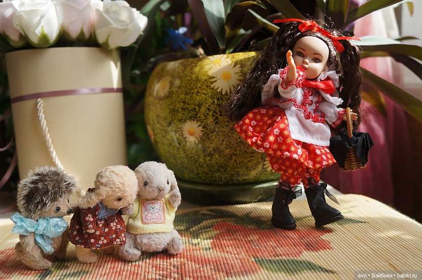 Фантазия на тему Красной шапочки. Часть 3. Kickits Robert Tonner in the Hood (фото 3)