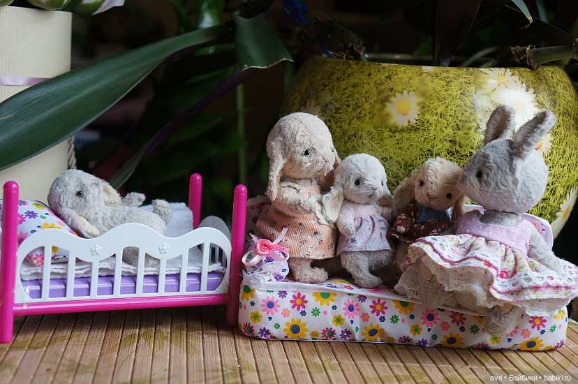 Проказы зайчат или Баталии тихого часа / Авторская игрушка (фото 2)