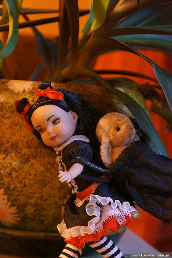 Маленькая бесстрашная Лёля в западне