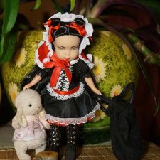 Маленькая бесстрашная Лёля в западне