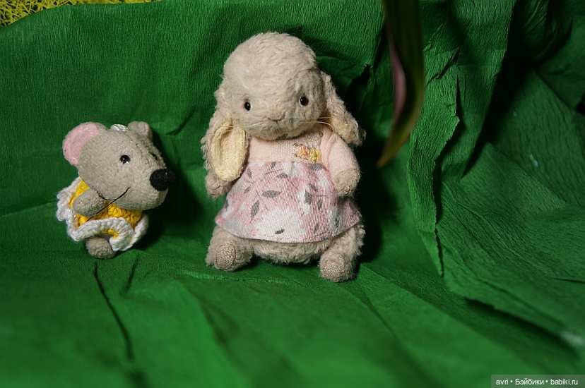 Нежный ангел Катя помогает Лёле спастись (фото 6)