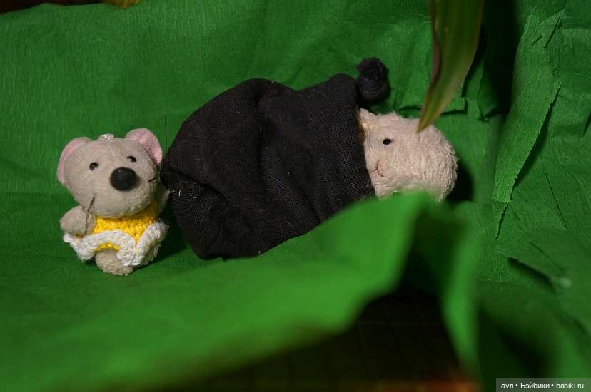 Нежный ангел Катя помогает Лёле спастись (фото 8)